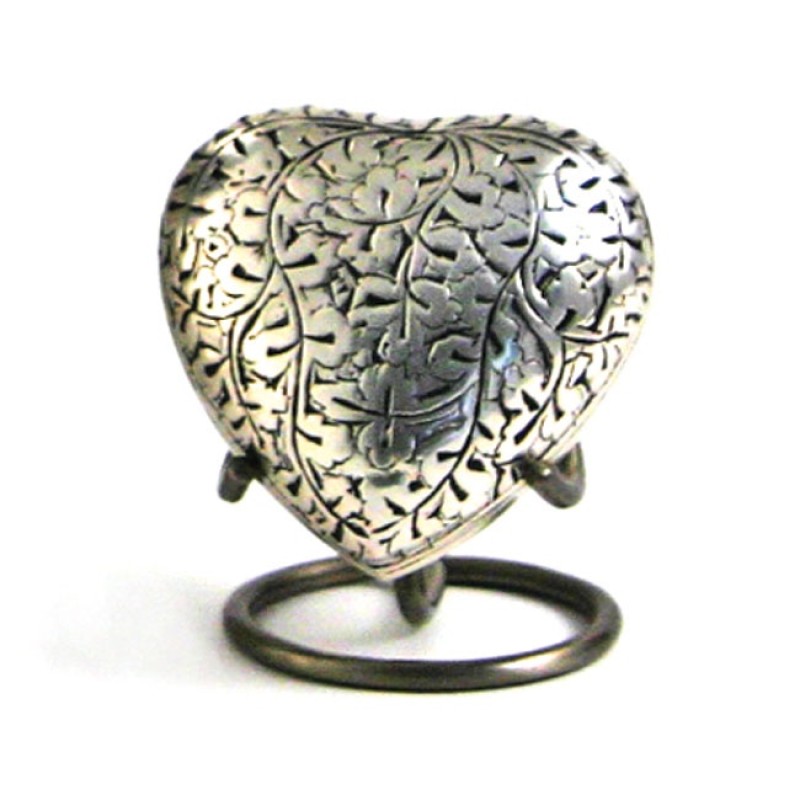 Silver Oak Heart Keepsake w/ Velvet Box